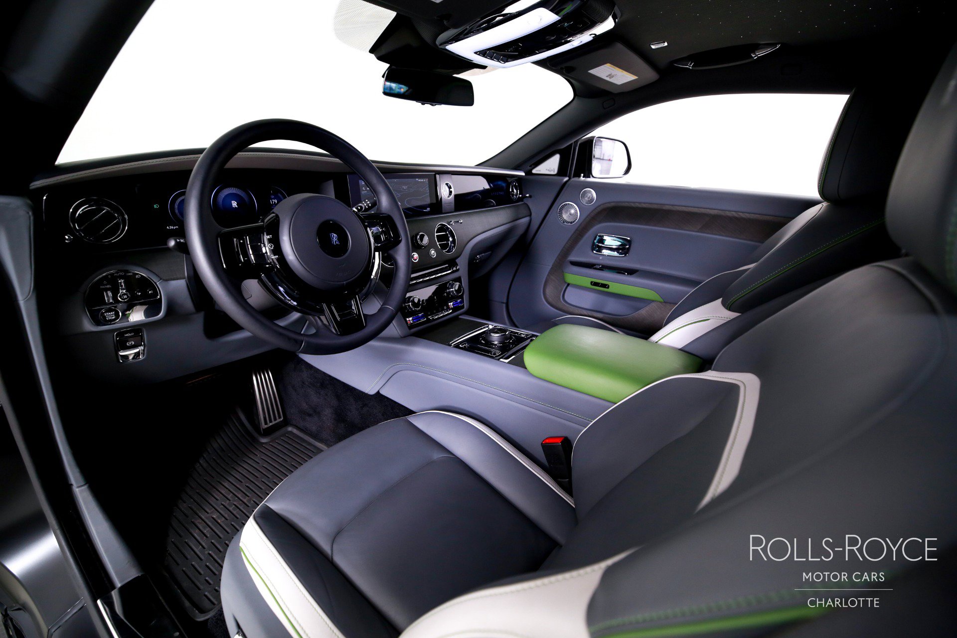 Used 2024 Rolls-Royce Spectre w/ Spectre Launch Package image 4