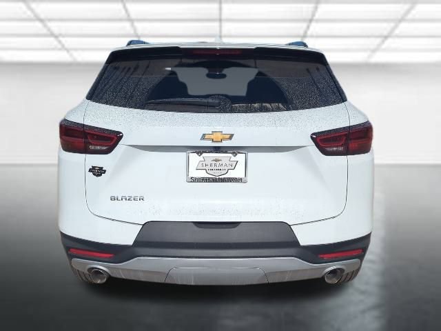 New 2025 Chevrolet Blazer LT w/ Convenience Package image 8