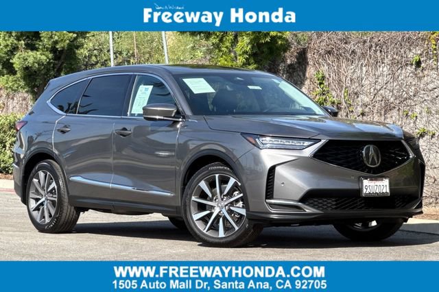 Used 2025 Acura MDX w/ Technology Package image 1
