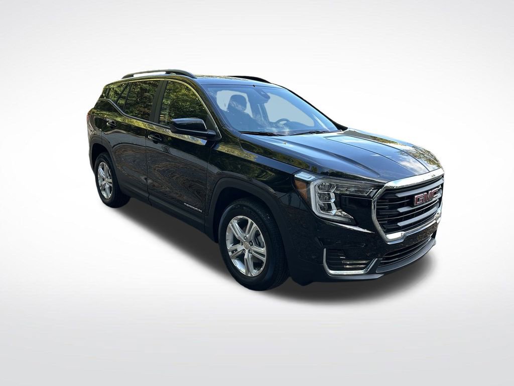Certified 2022 GMC Terrain SLE w/ Driver Convenience Package image 2