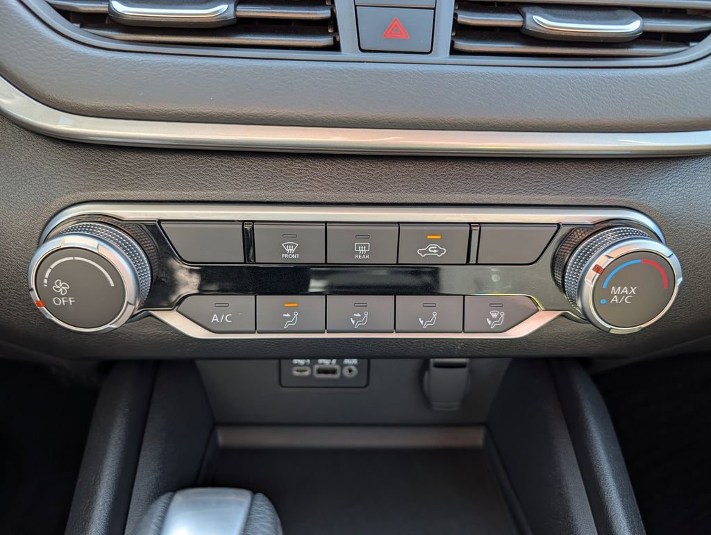 Used 2025 Nissan Altima 2.5 S FWD image 23