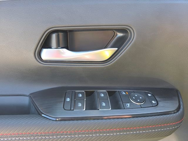 New 2026 Nissan Kicks SR w/ SR Premium Package AWD/4WD image 25