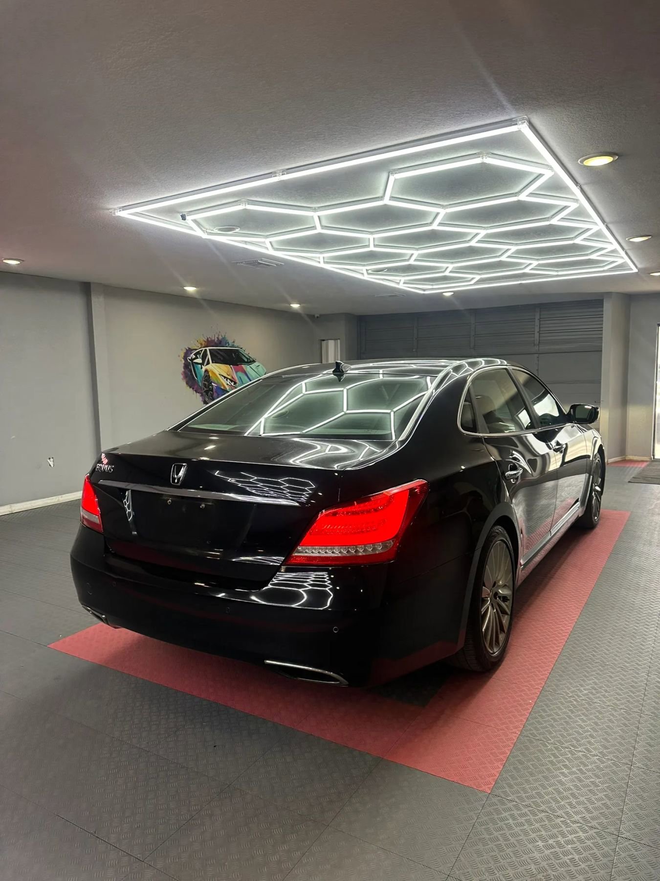 Used 2015 Hyundai Equus Signature RWD image 6