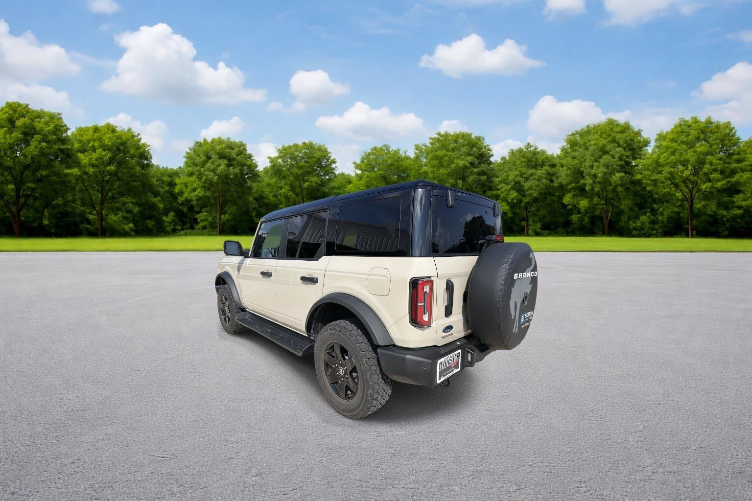 Used 2025 Ford Bronco Outer Banks AWD/4WD image 5