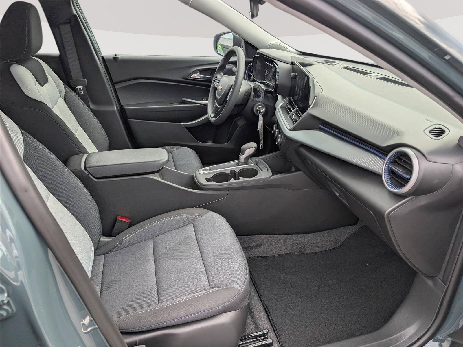 New 2026 Chevrolet Trax LS FWD image 6
