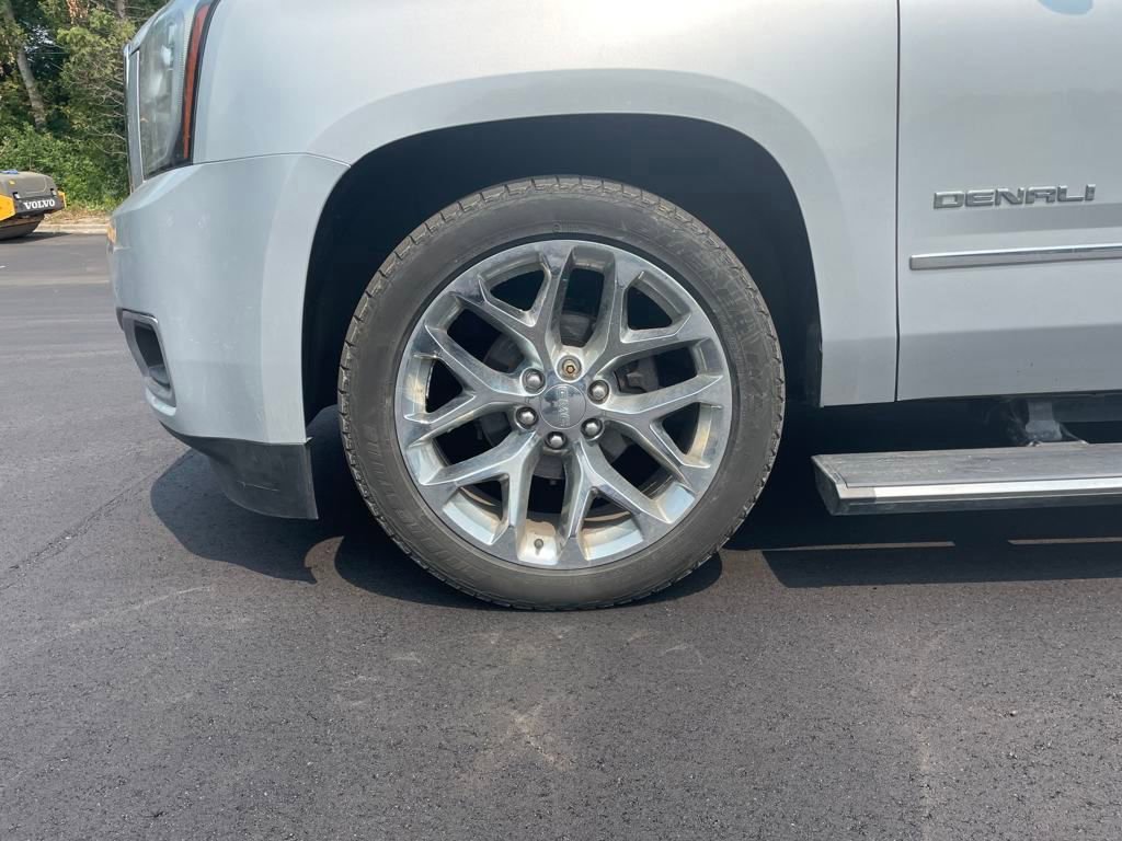 Used 2019 GMC Yukon XL Denali w/ Denali Ultimate Package image 14