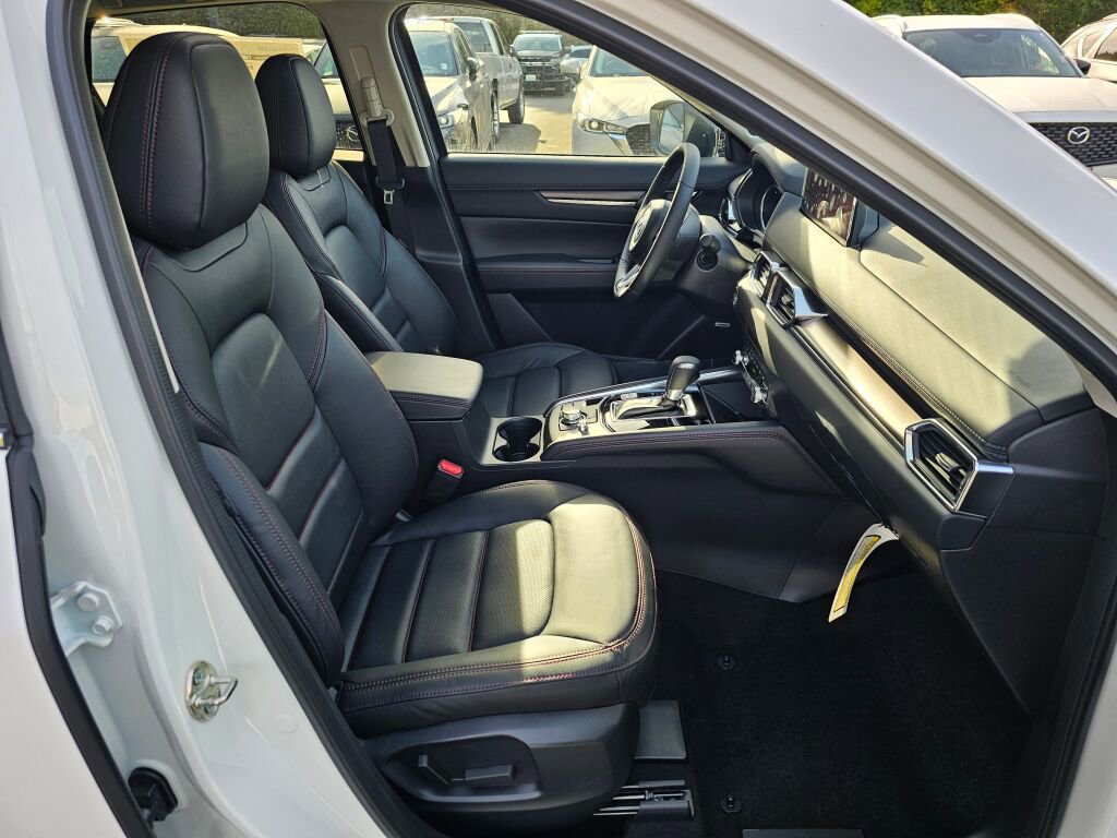 New 2025 MAZDA CX-5 Carbon Edition image 29