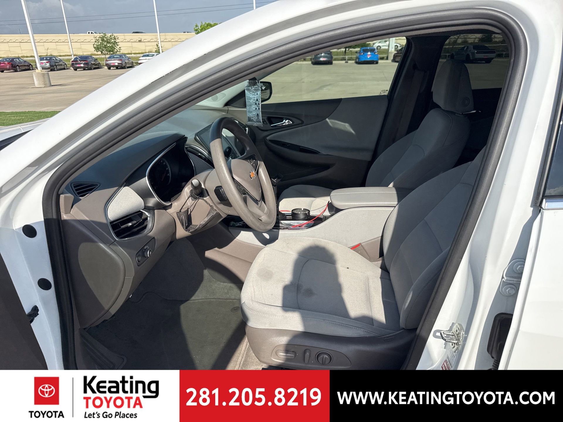 Used 2021 Chevrolet Malibu LT FWD image 16