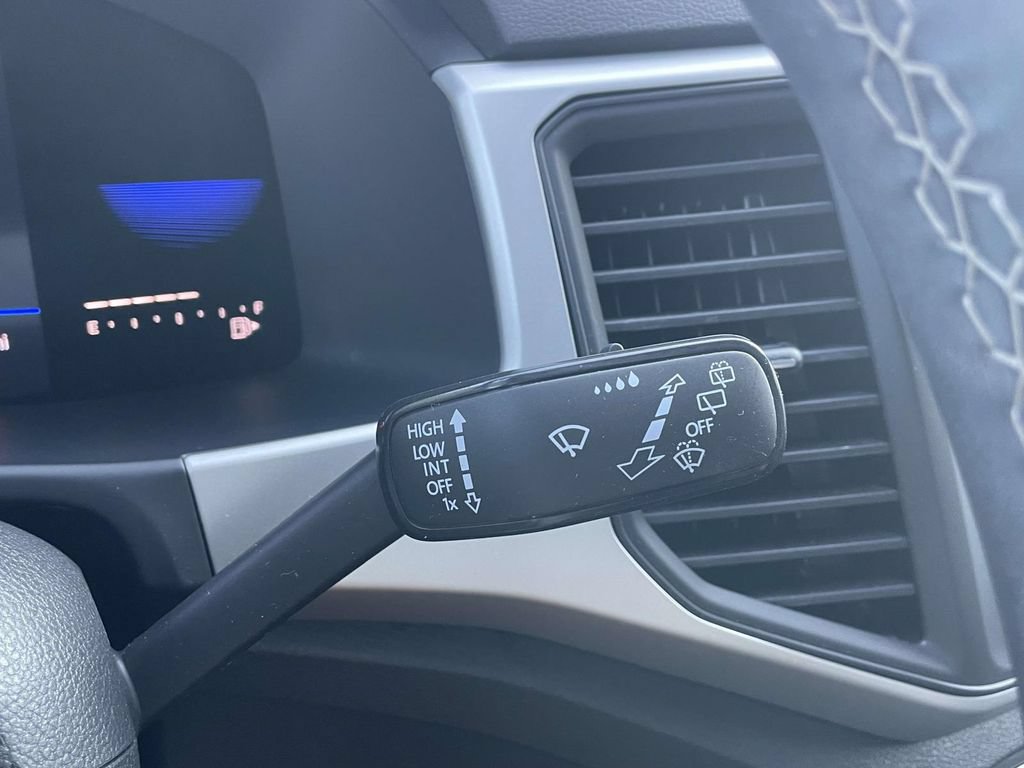 Used 2023 Volkswagen Atlas SE FWD image 29