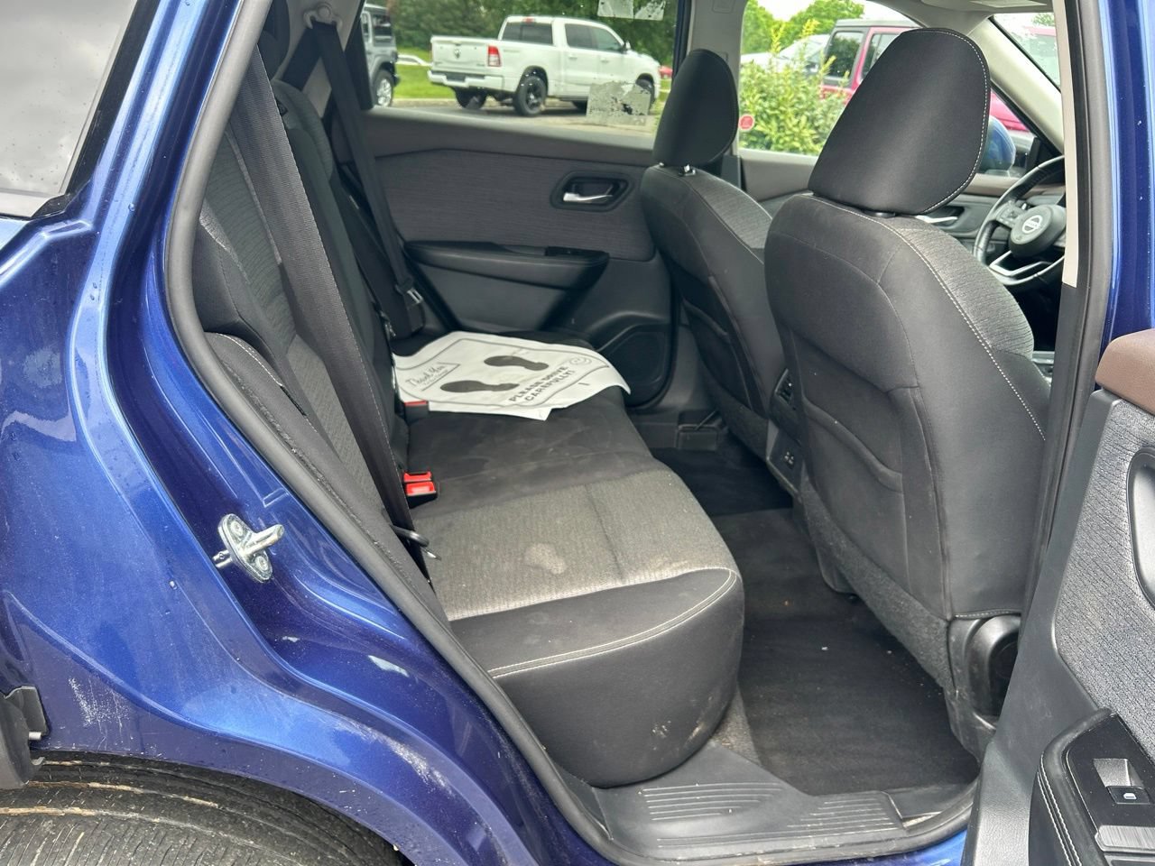 Used 2021 Nissan Rogue SV FWD image 14
