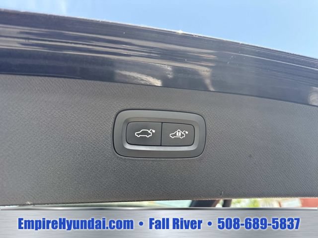 Used 2019 Volvo XC90 T5 Momentum w/ Multimedia Package AWD/4WD image 8