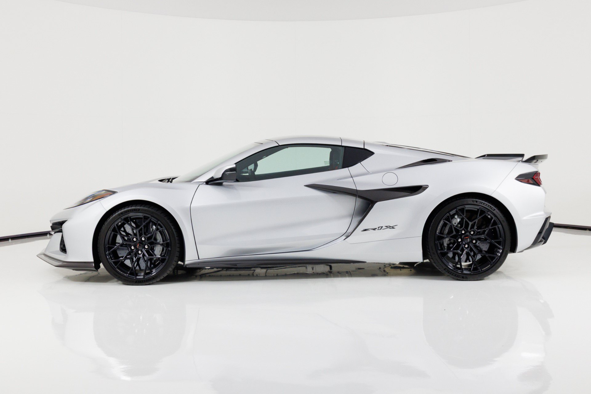 Used 2027 Chevrolet Corvette ZR1X AWD/4WD image 7