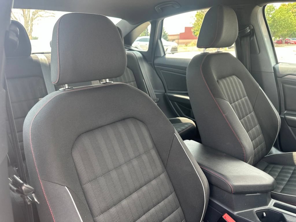 Used 2019 Volkswagen Jetta GLI FWD image 29