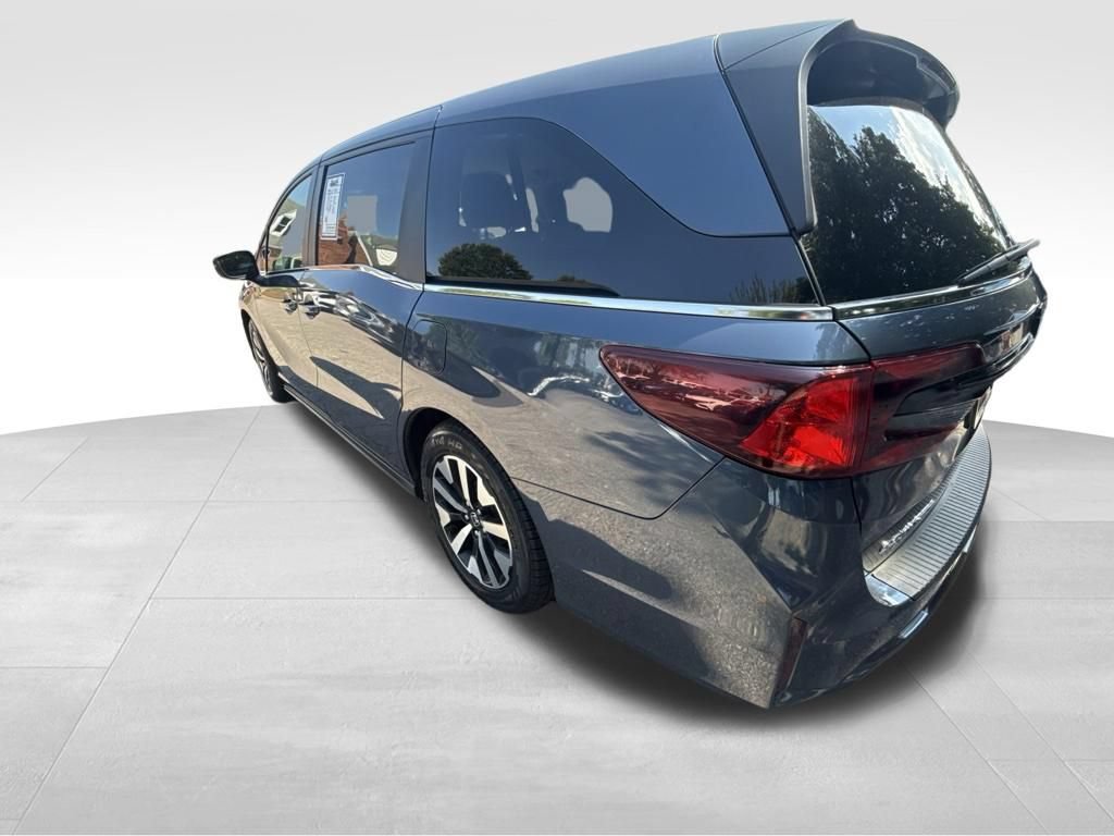 Used 2025 Honda Odyssey EX-L image 3