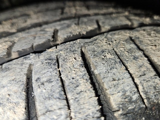 Used 2020 Lincoln MKZ w/ Convenience Package image 24