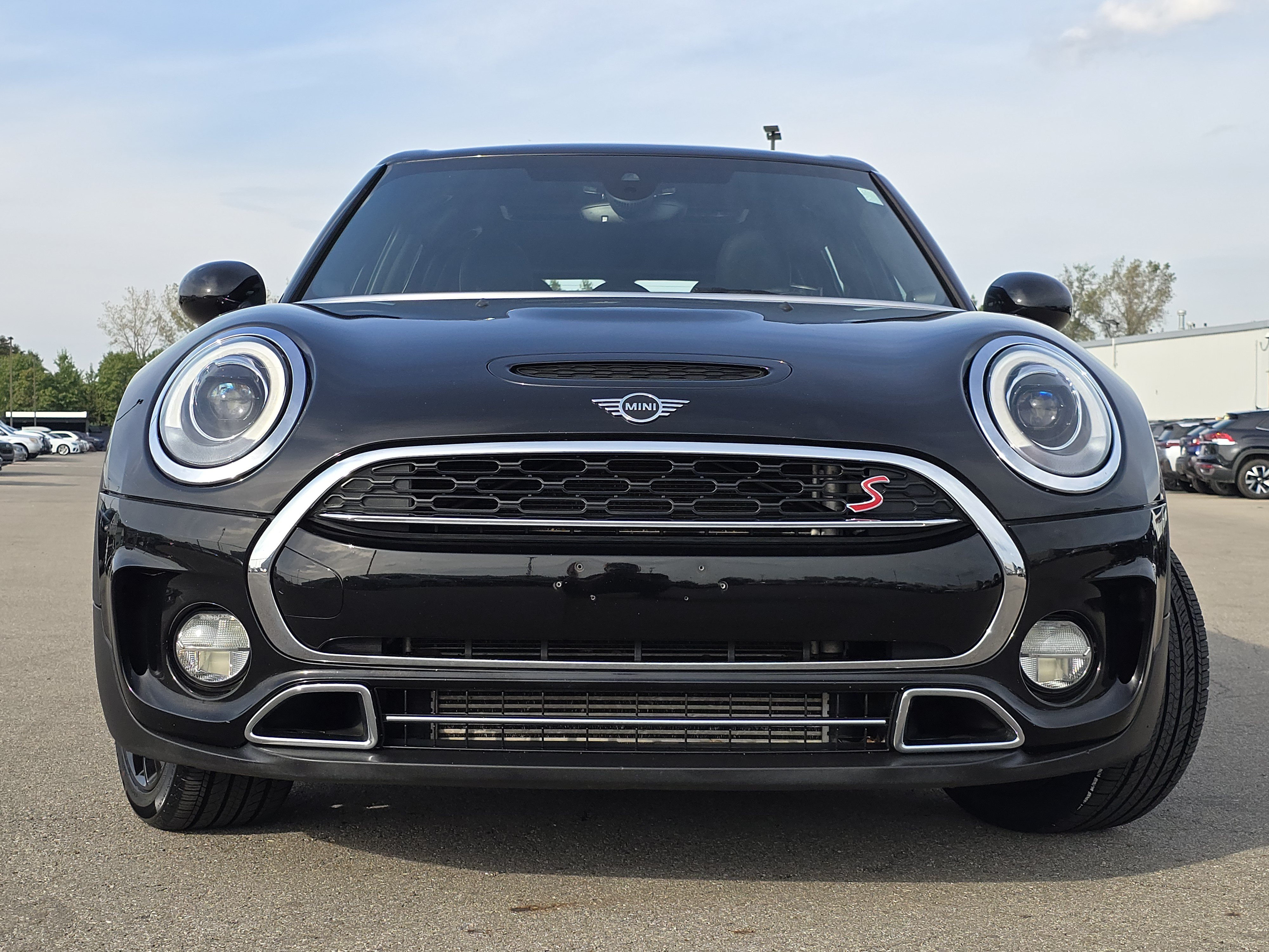 Used 2019 MINI Cooper Clubman S w/ Premium Package AWD/4WD image 2