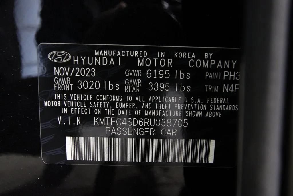 Used 2024 Genesis G90 3.5T AWD/4WD image 10