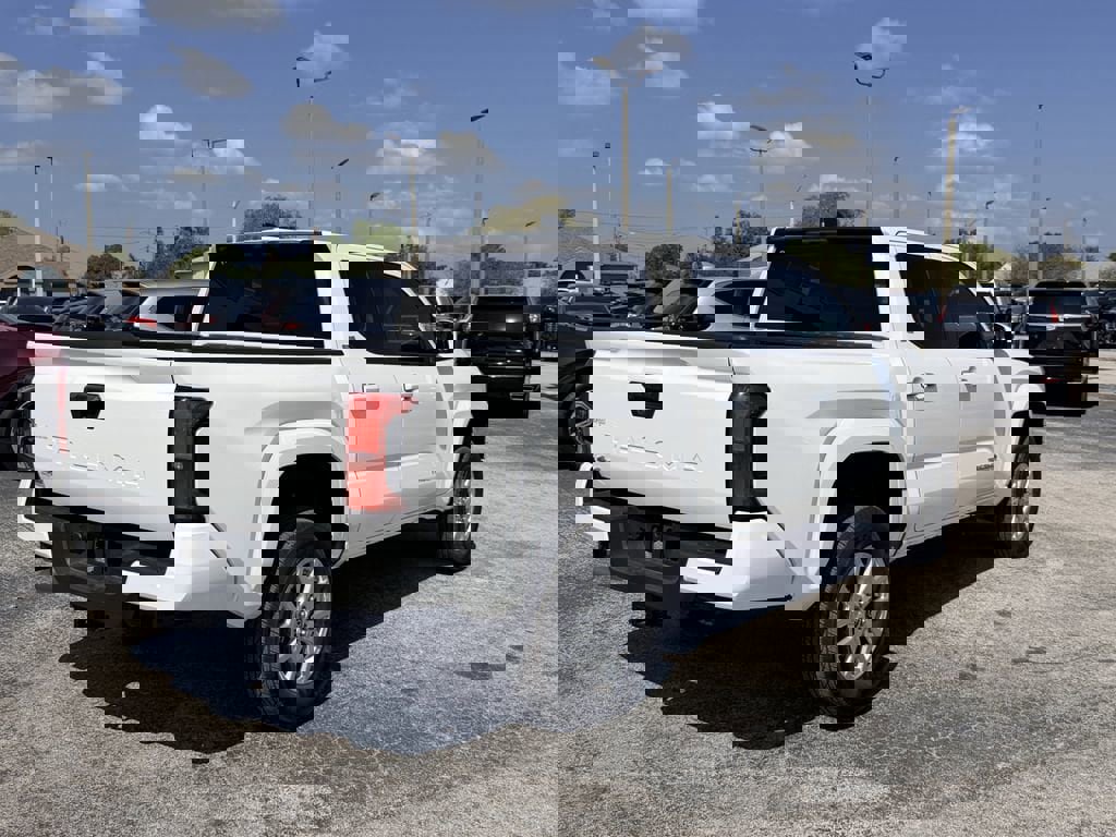 Used 2024 Toyota Tacoma SR5 image 5