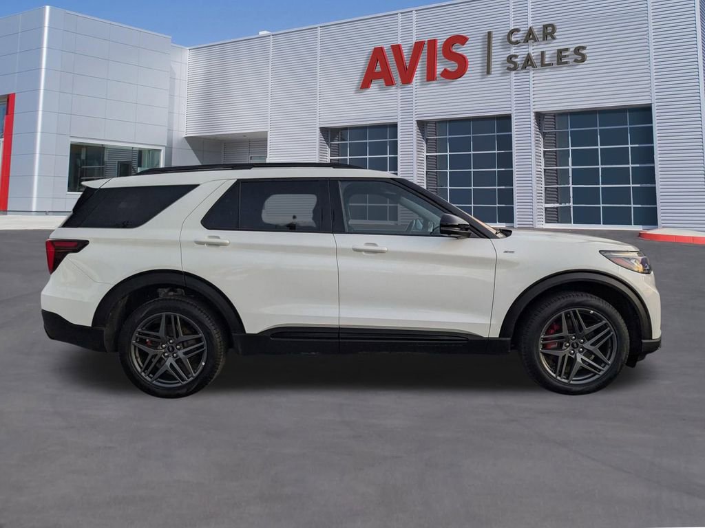 Used 2025 Ford Explorer ST-Line w/ ST-Line Street Pack image 7
