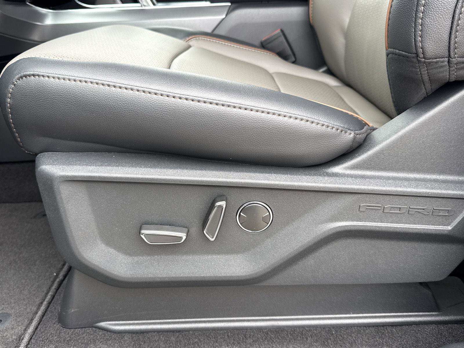 New 2026 Ford F150 Lariat AWD/4WD image 16