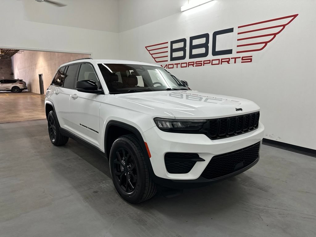 Used 2024 Jeep Grand Cherokee Altitude