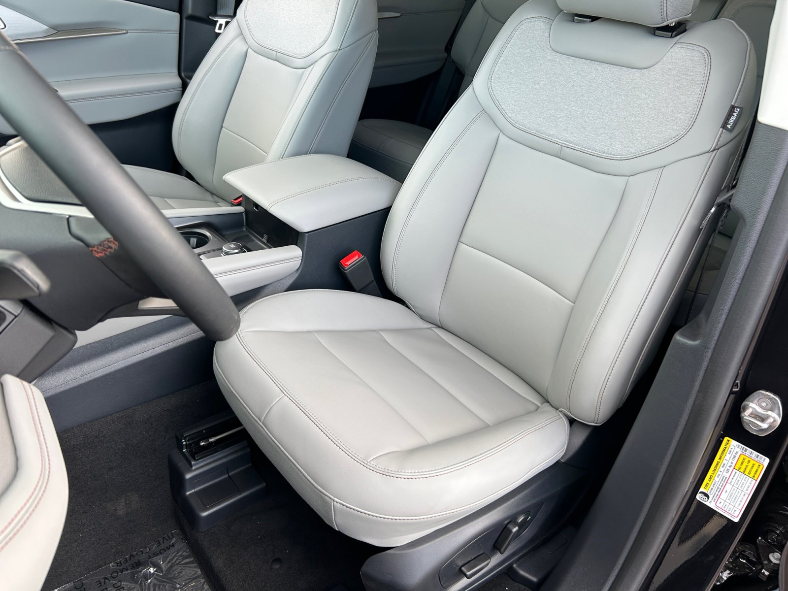 New 2026 Ford Explorer Active w/ Active Comfort Package RWD image 14