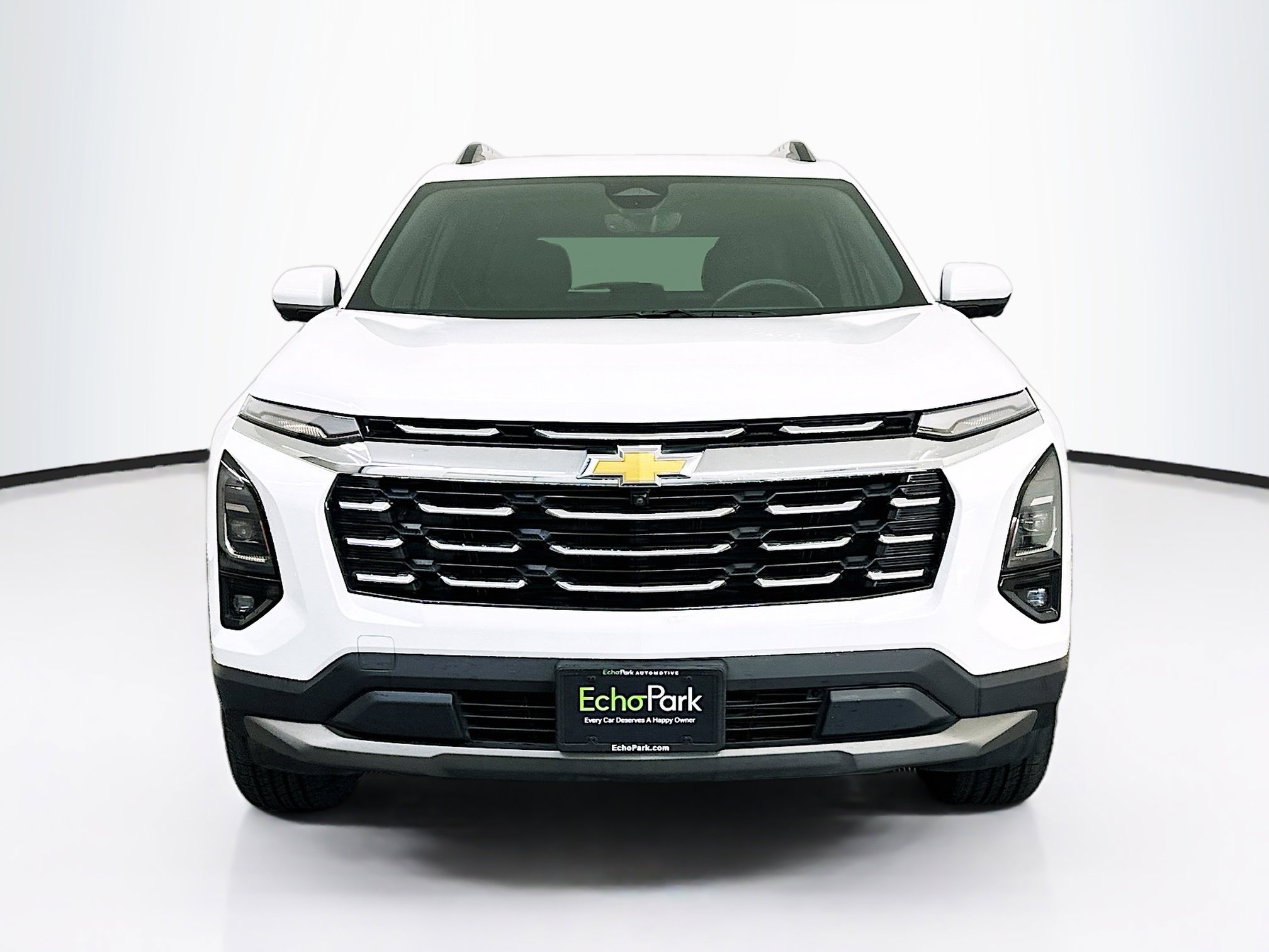 Used 2025 Chevrolet Equinox LT w/ Convenience Package II AWD/4WD image 2