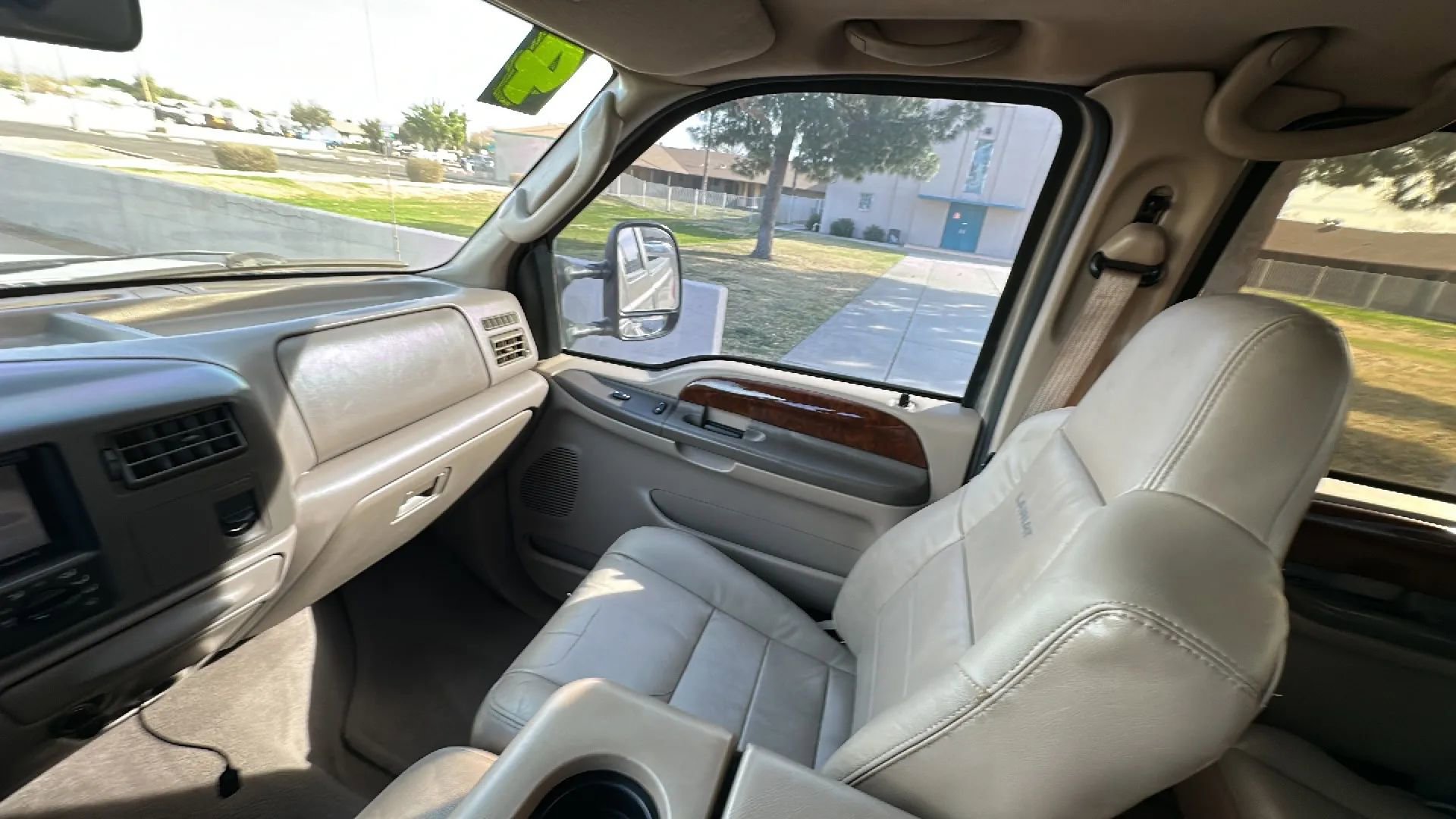 Used 2004 Ford F350 Lariat AWD/4WD image 15