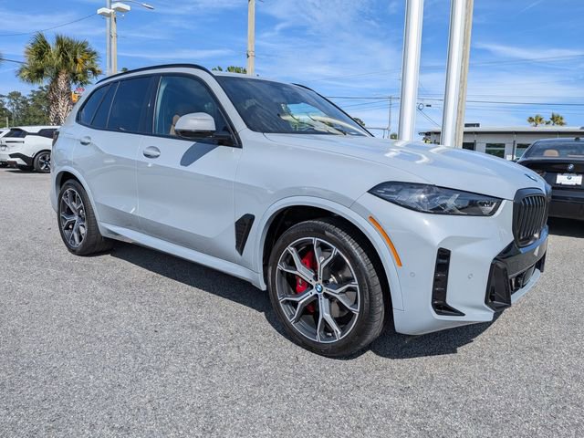 Used 2024 BMW X5 sDrive40i w/ M Sport Package image 3
