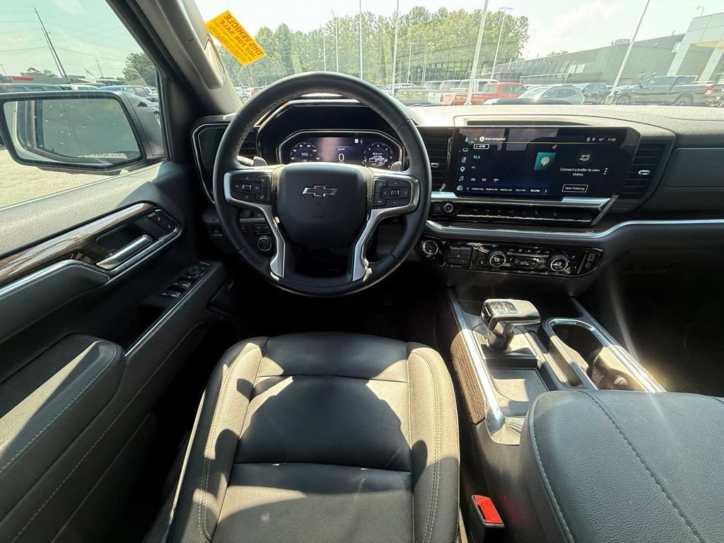 Used 2026 Chevrolet Silverado 1500 LT Trail Boss w/ LT Trail Boss Premium Package AWD/4WD image 8