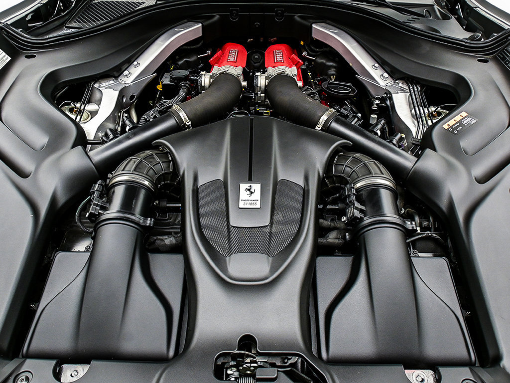 Certified 2025 Ferrari Roma Spider RWD image 29