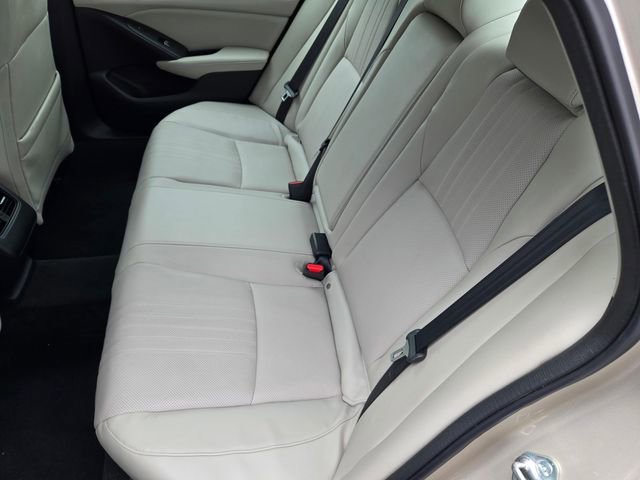 Used 2018 Honda Accord Touring image 10