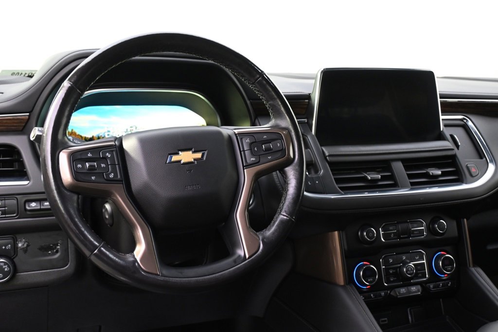 Used 2023 Chevrolet Suburban High Country image 12