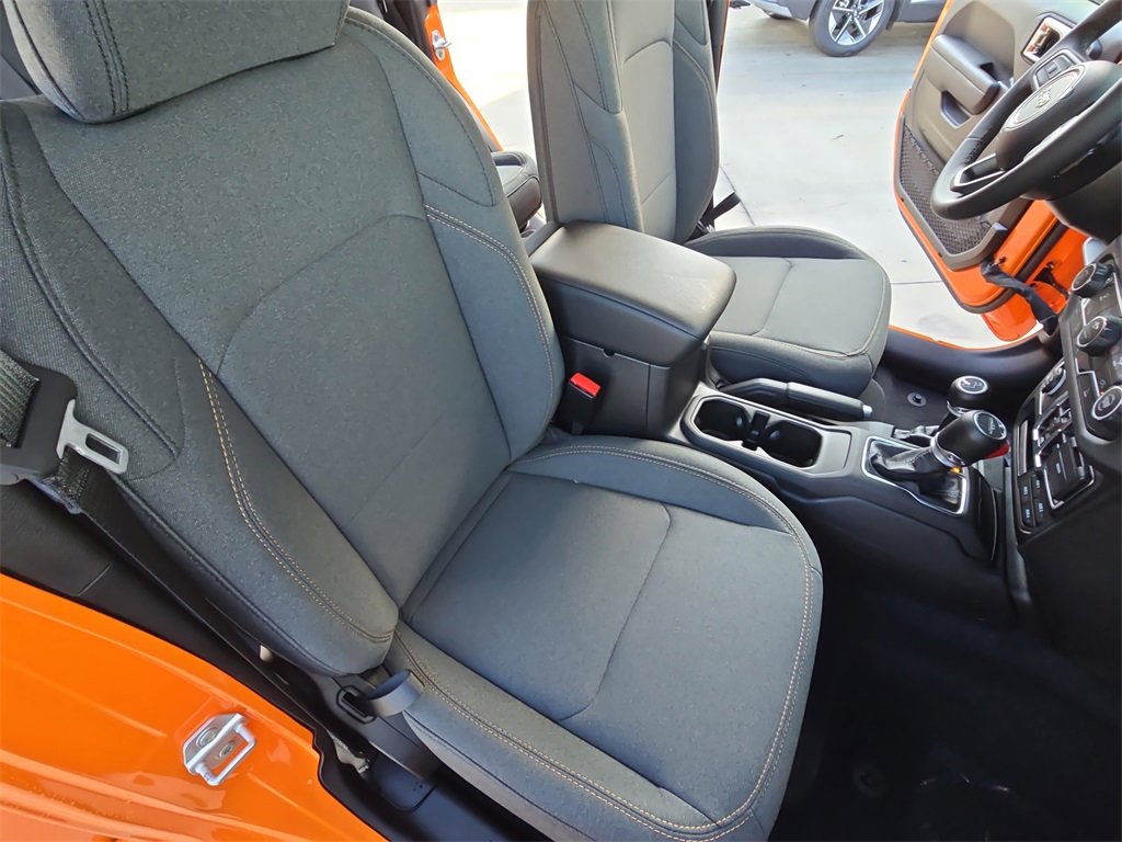 New 2025 Jeep Gladiator Sport image 10