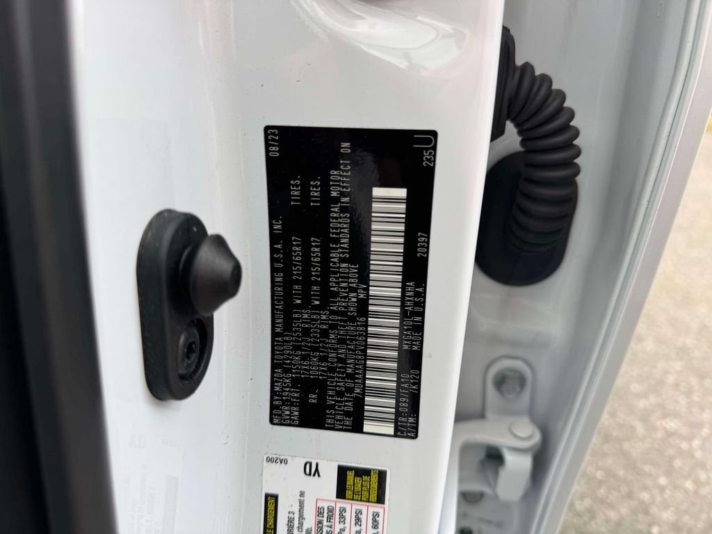 Used 2023 Toyota Corolla Cross L FWD image 13