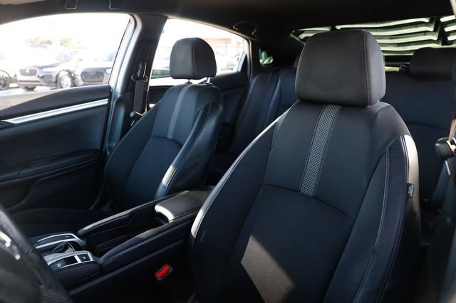 Used 2020 Honda Civic Sport image 9