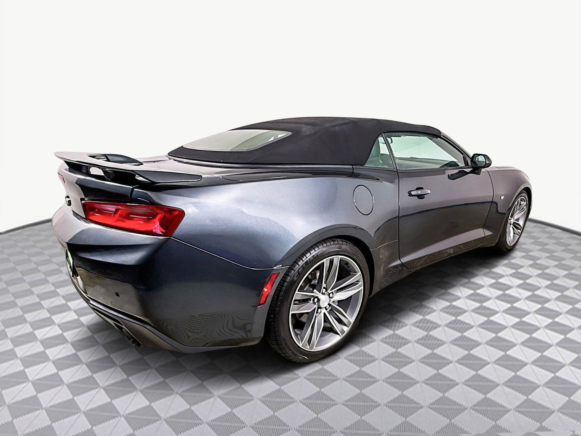 Used 2016 Chevrolet Camaro LT image 8