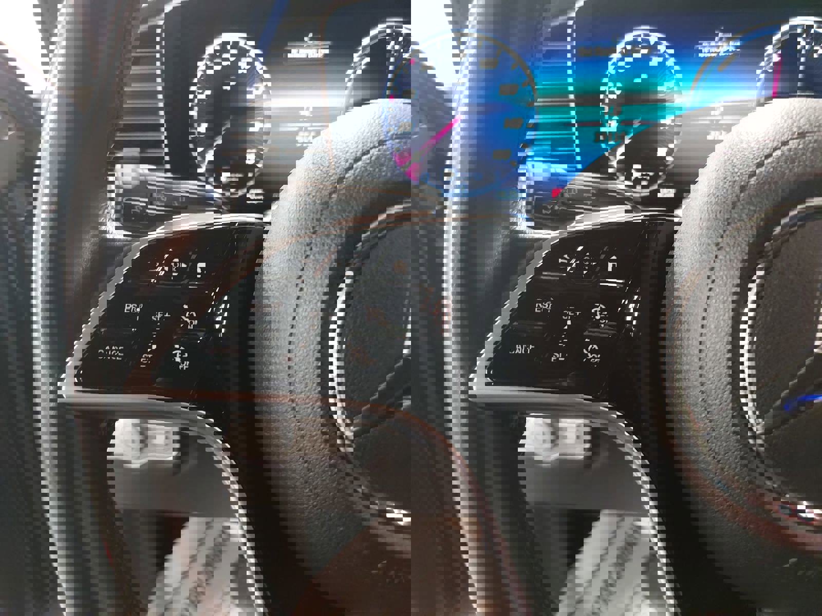 Used 2024 Mercedes-Benz GLE 450e 4MATIC image 18