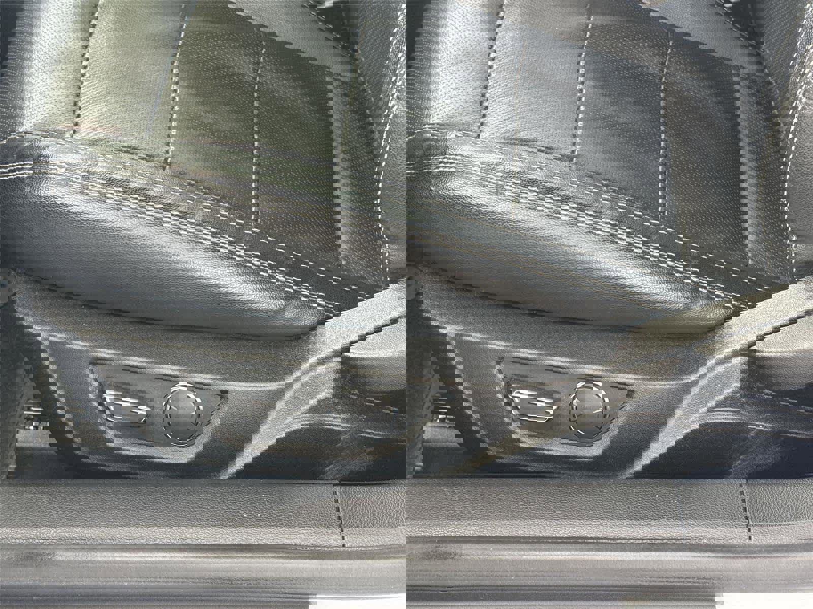 Used 2017 Ford Mustang Premium image 12