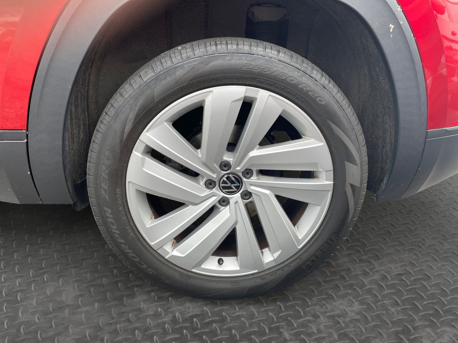 Used 2020 Volkswagen Atlas Cross Sport SE FWD image 22