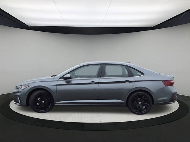 New 2026 Volkswagen Jetta SE image 4