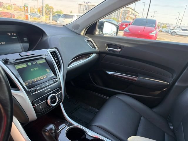 Used 2017 Acura TLX FWD image 23