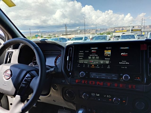 Used 2025 Nissan Frontier PRO-4X w/ Pro Convenience Package AWD/4WD image 18