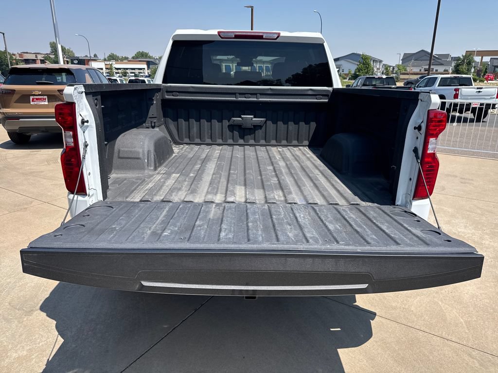 Used 2023 Chevrolet Silverado 1500 LT w/ Protection Package AWD/4WD image 23