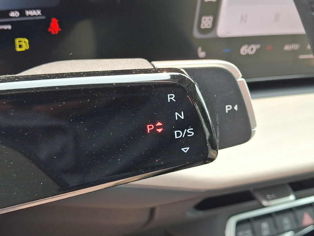 New 2026 Audi Q3 quattro 2.0T AWD/4WD image 9
