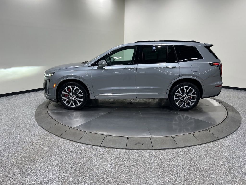 Used 2024 Cadillac XT6 Sport image 9
