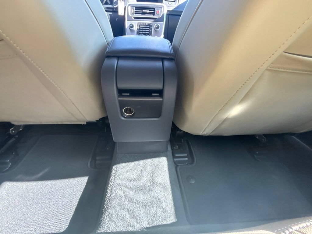 Used 2017 Volvo V60 T5 Premier FWD image 17