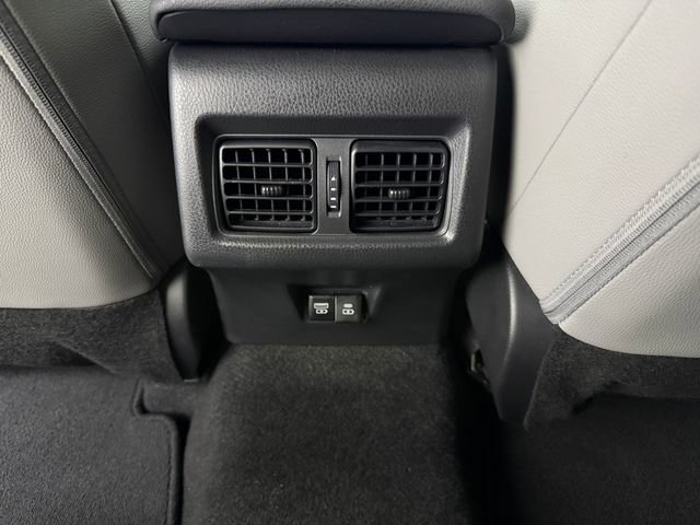 Used 2026 Toyota Camry SE w/ Convenience Package FWD image 33