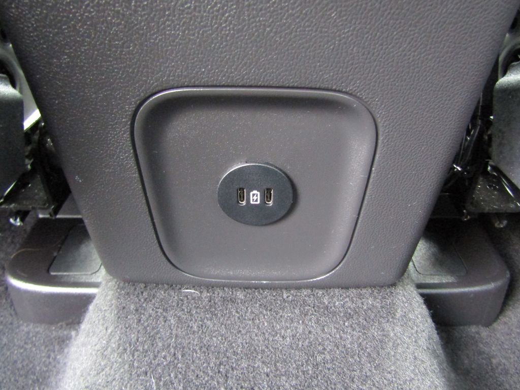 Used 2025 Ford Escape Platinum w/ Class II Trailer Tow Package image 37