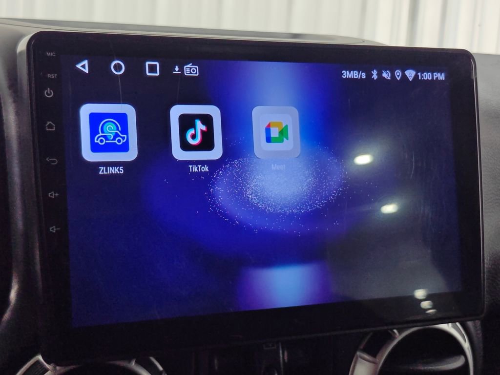 Used 2015 Jeep Wrangler Unlimited Sahara w/ Dual Top Group image 28